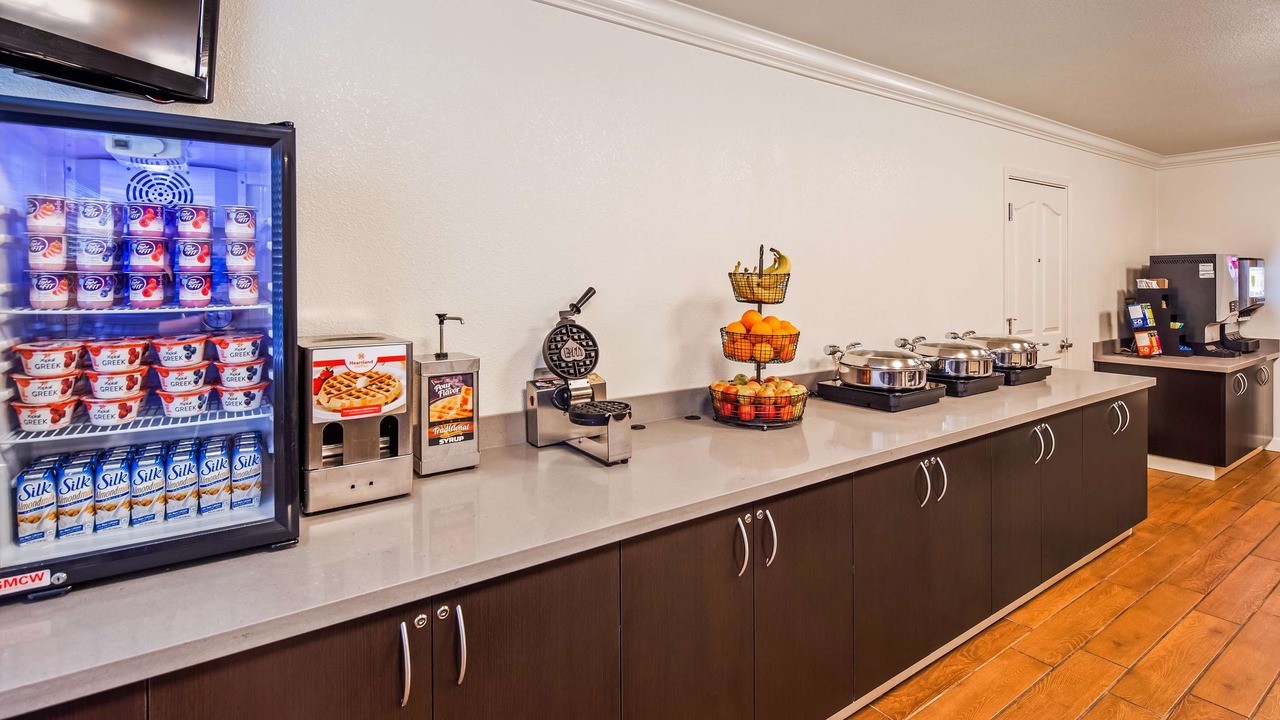 Photo of Kitchen in Southwestern Sacramento