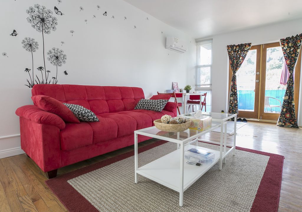 Photo of Livingroom in Silver Lake