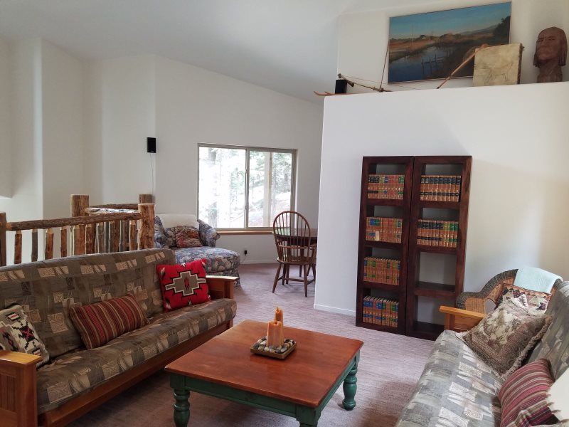 Photo of Livingroom in Fallen Leaf