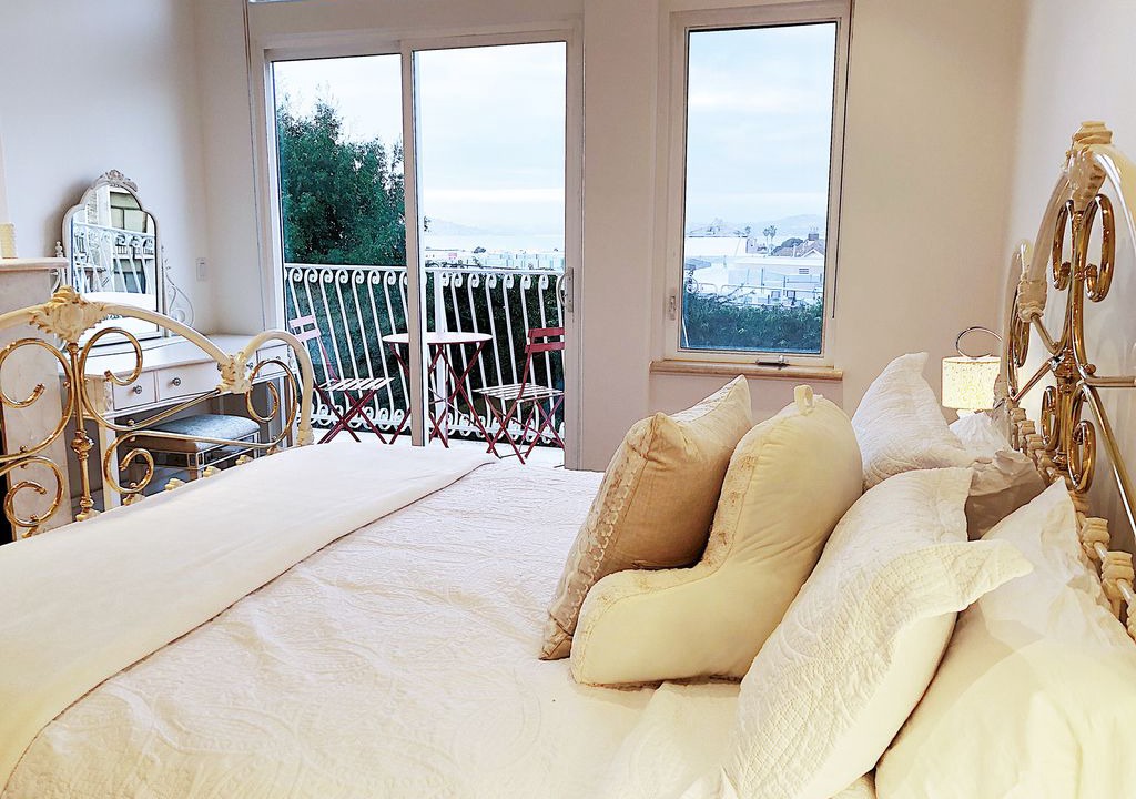 Photo of Livingroom in Cow Hollow
