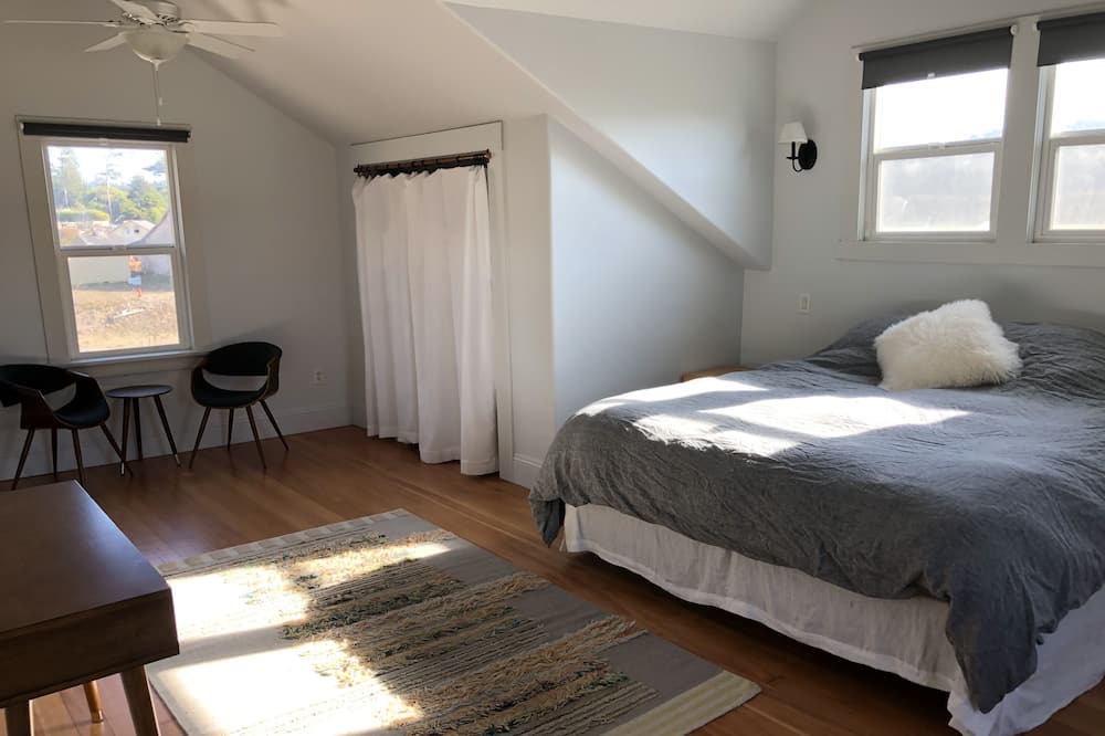 Photo of Bedroom in Carlotta