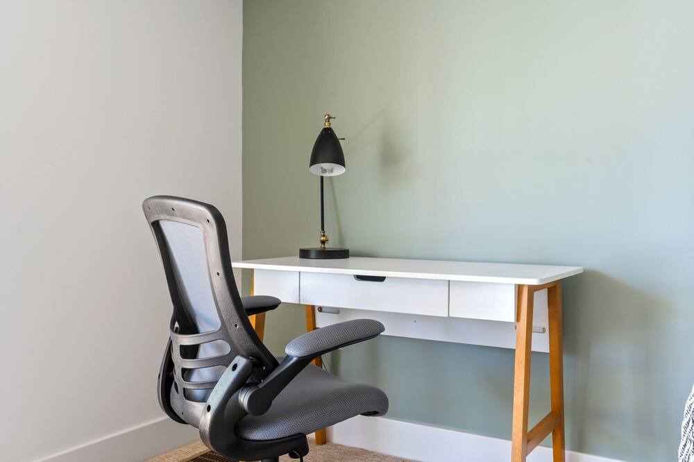 Photo of Bedroom in Sharon Heights