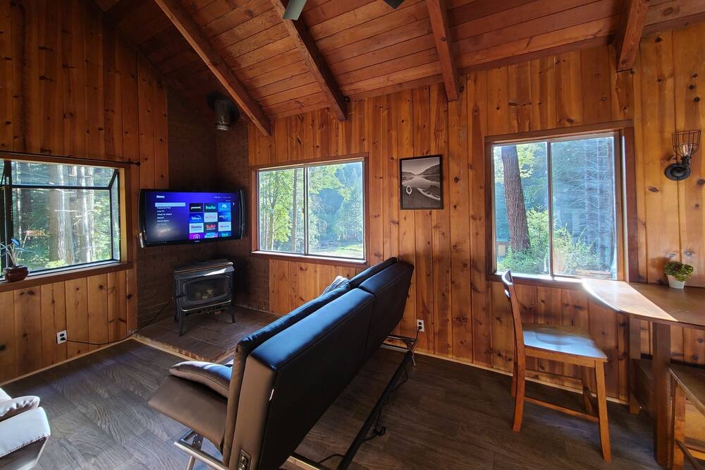 Photo of Livingroom in Fieldbrook