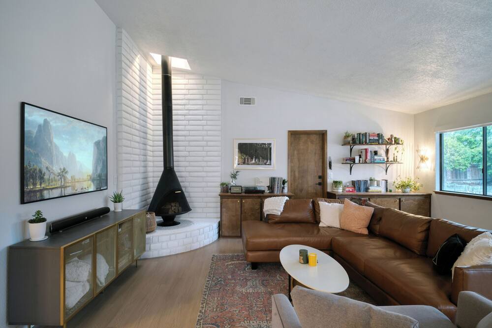 Photo of Livingroom in Roseville