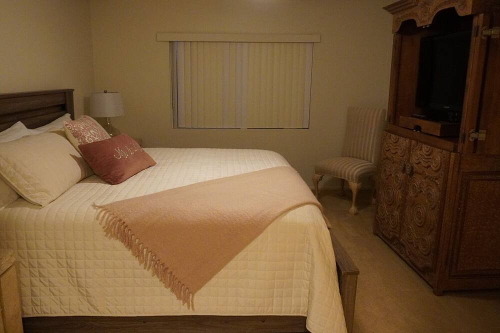 Photo of Bedroom in Coachella