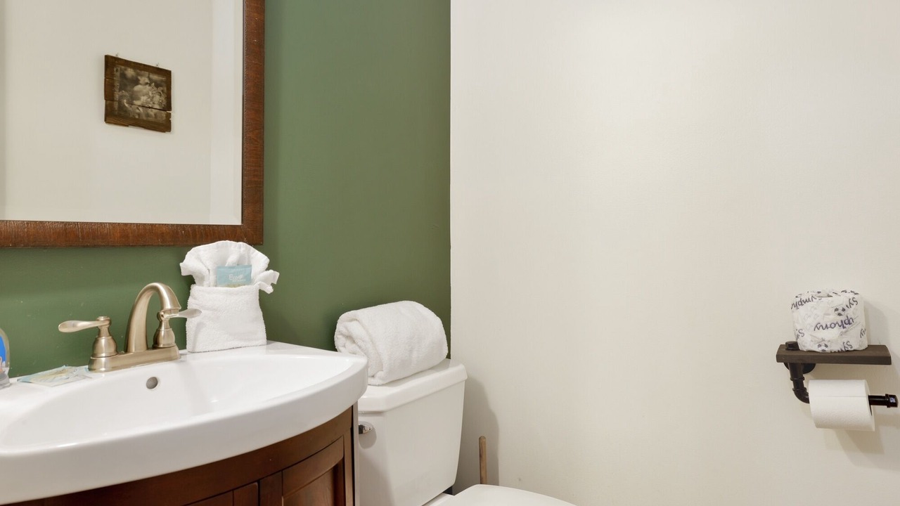 Photo of Bathroom in Summit Estates