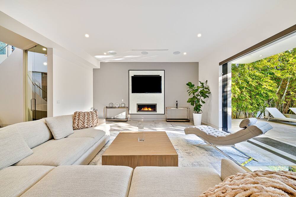 Photo of Livingroom in Los Angeles