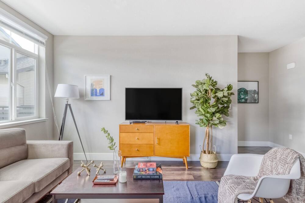 Photo of Livingroom in Pleasanton