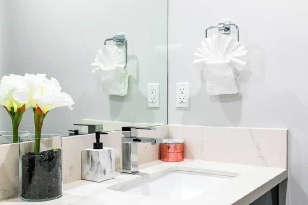 Photo of Bathroom in Faircrest Heights