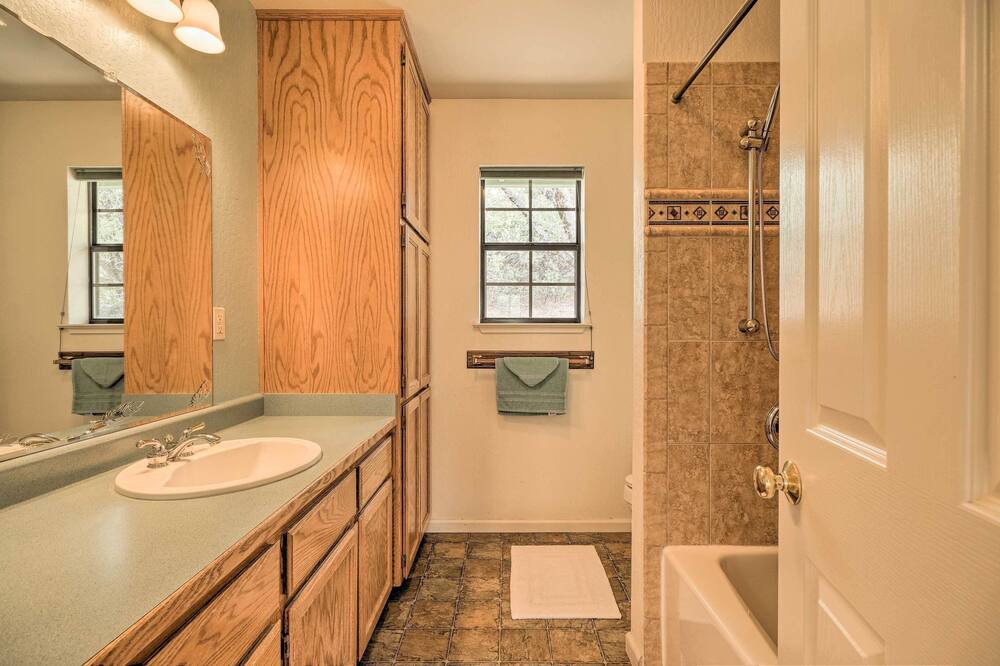 Photo of Bathroom in Tuolumne