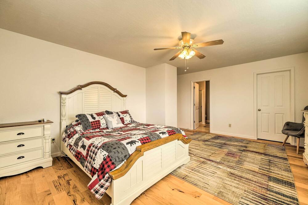 Photo of Bedroom in Tuolumne