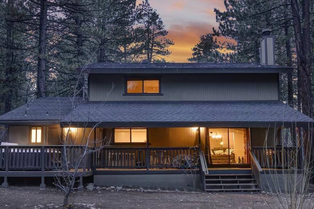 Photo of Outdoor in Summit Estates