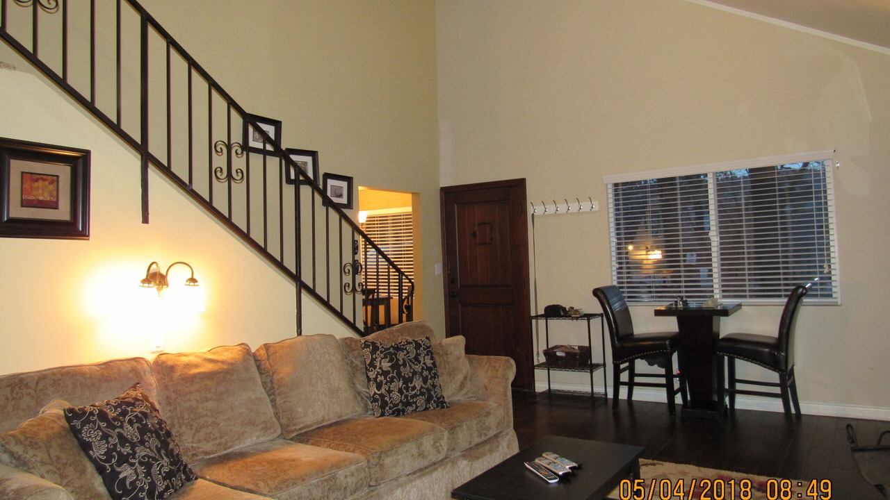 Photo of Livingroom in Moonridge
