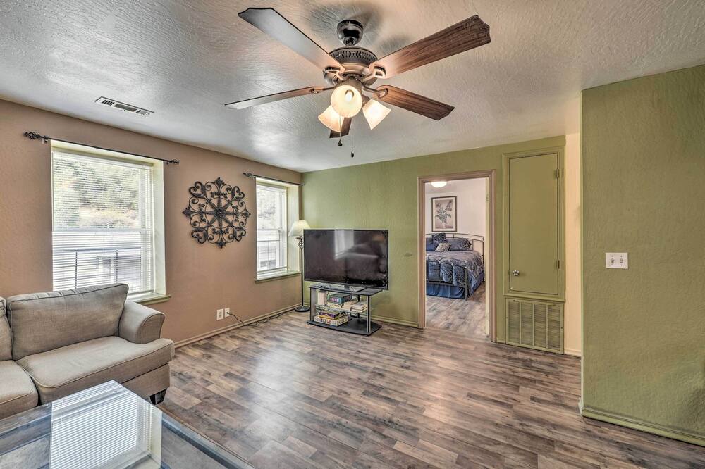 Photo of Livingroom in Jackson