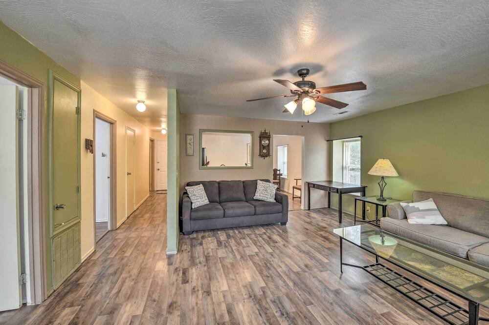 Photo of Livingroom in Jackson
