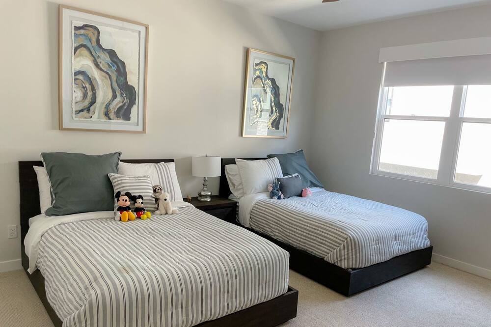 Photo of Bedroom in Serra Mesa