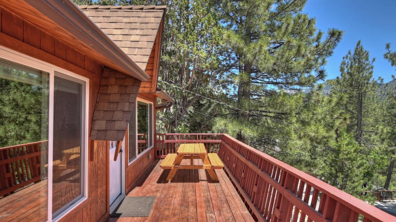 Photo of Outdoor in Upper Moonridge
