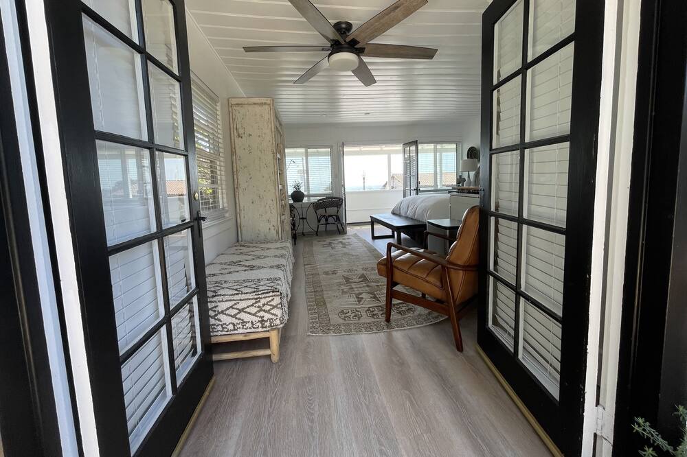 Photo of Bedroom in Summerland