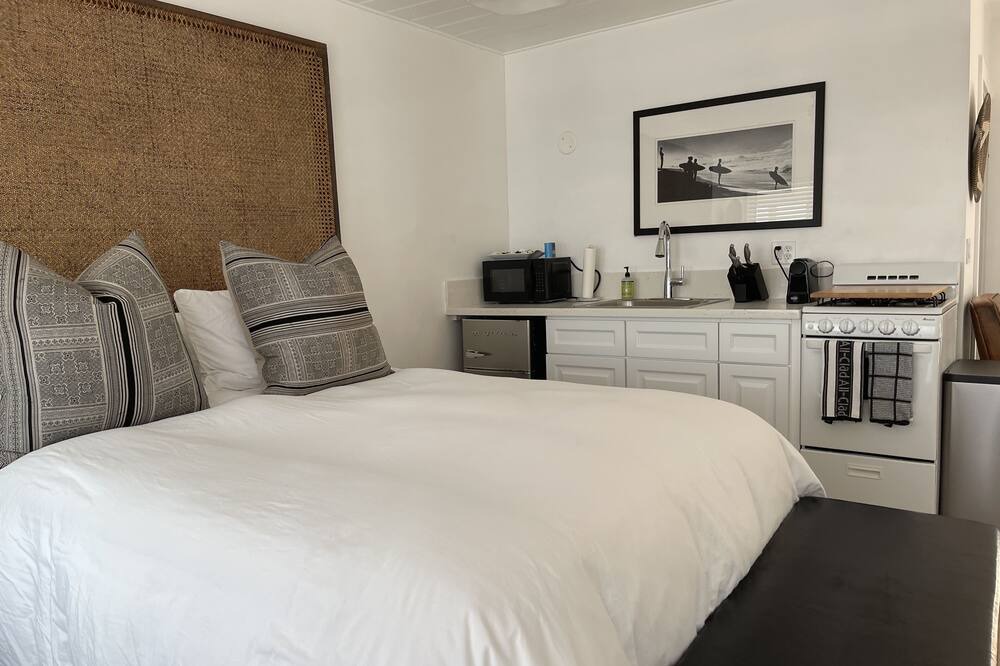 Photo of Bedroom in Summerland