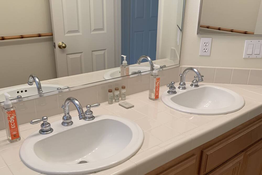 Photo of Bathroom in Aviara