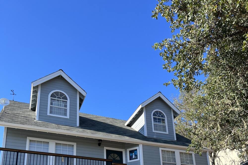 Photo of Outdoor in Oak Shores