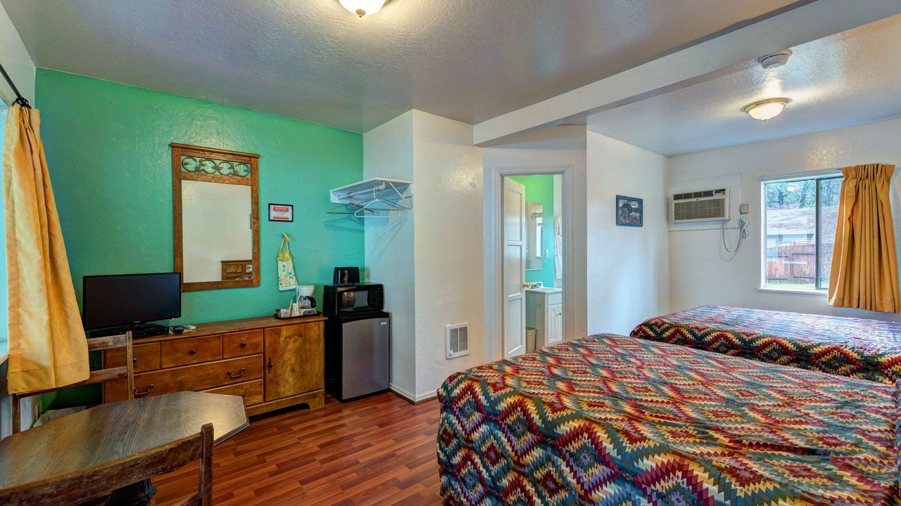 Photo of Bedroom in Lakehead-Lakeshore