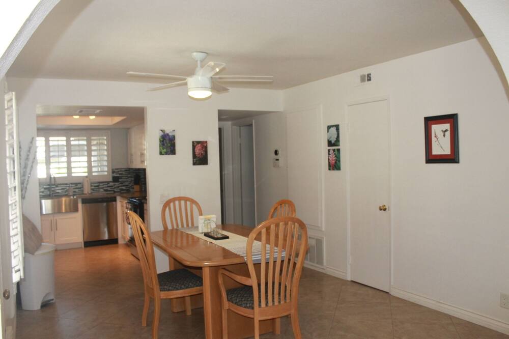 Photo of Kitchen in Palm Springs
