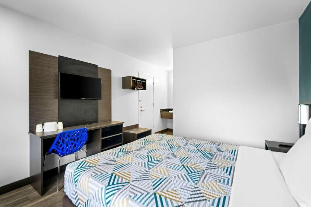 Photo of Bedroom in North Fremont Street