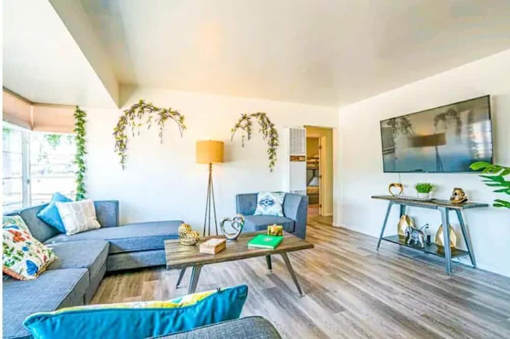 Photo of Livingroom in Castle Park