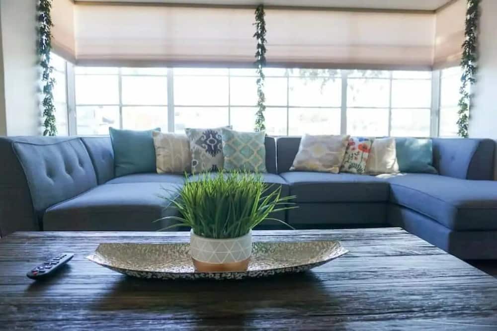 Photo of Livingroom in Castle Park