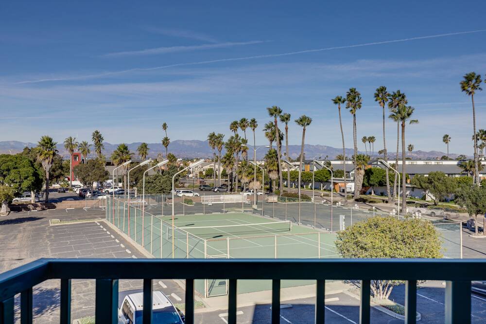Photo of Outdoor in Hollywood