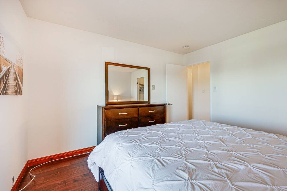 Photo of Bedroom in Hollywood