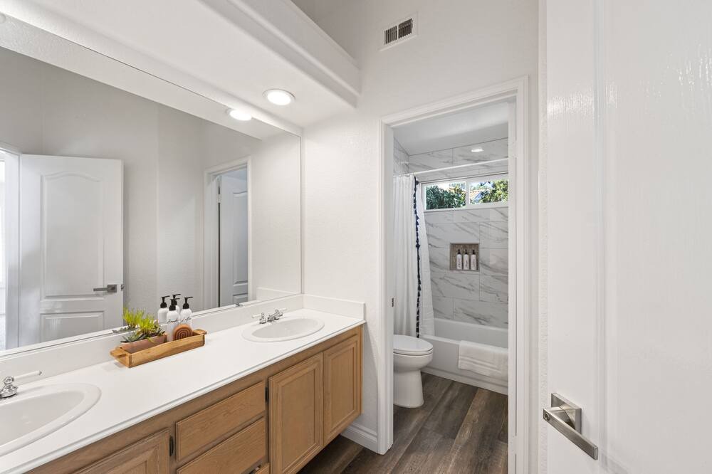 Photo of Bathroom in North Valley
