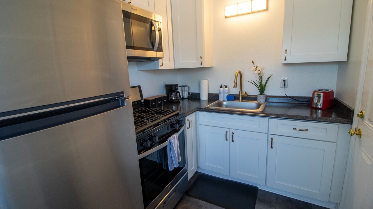 Photo of Kitchen in College East