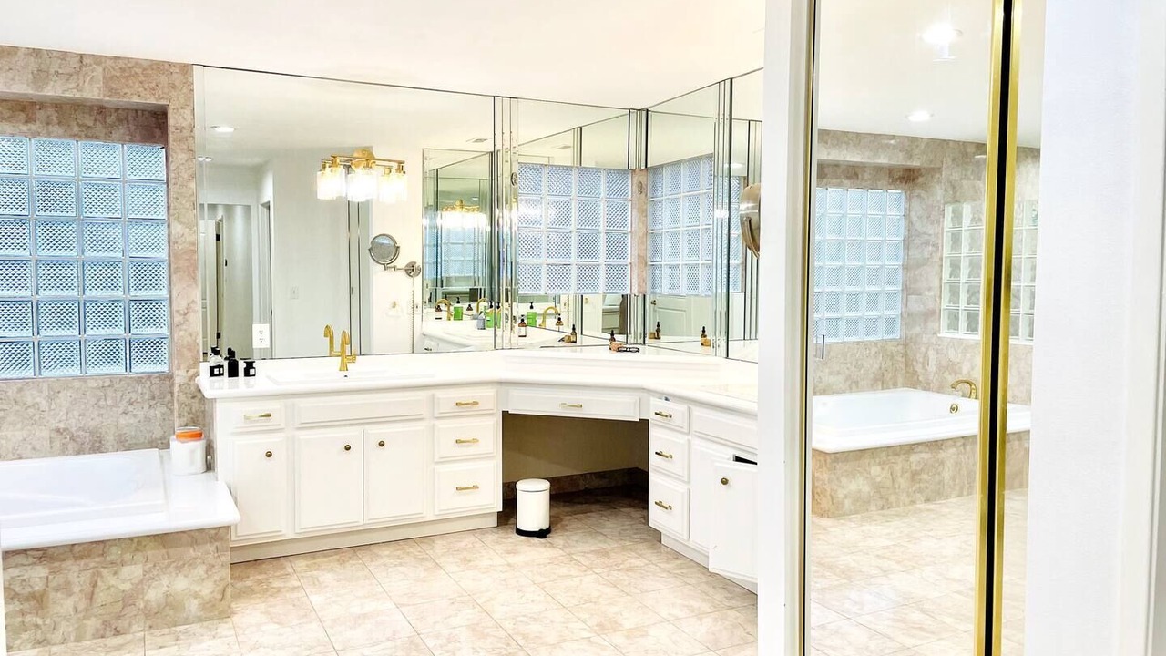 Photo of Bathroom in Northwest San Pedro