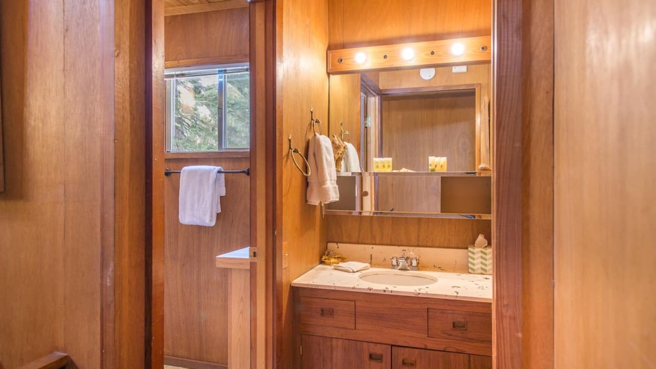 Photo of Bathroom in Chamberlands