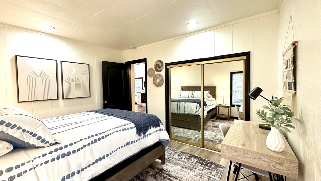 Photo of Bedroom in Crescent City