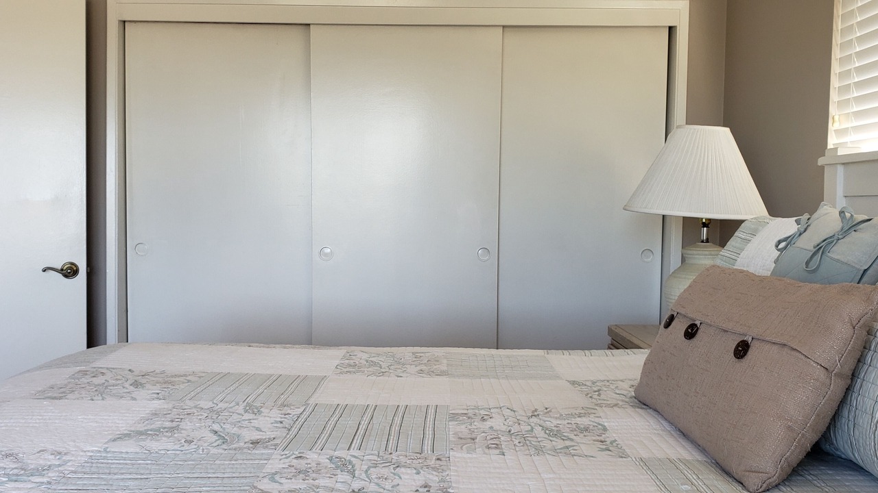 Photo of Bedroom in Pierpont Bay