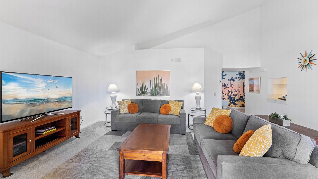Photo of Livingroom in Cathedral City