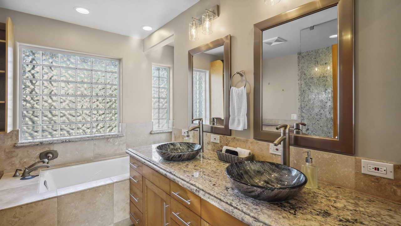 Photo of Bathroom in Silver Strand
