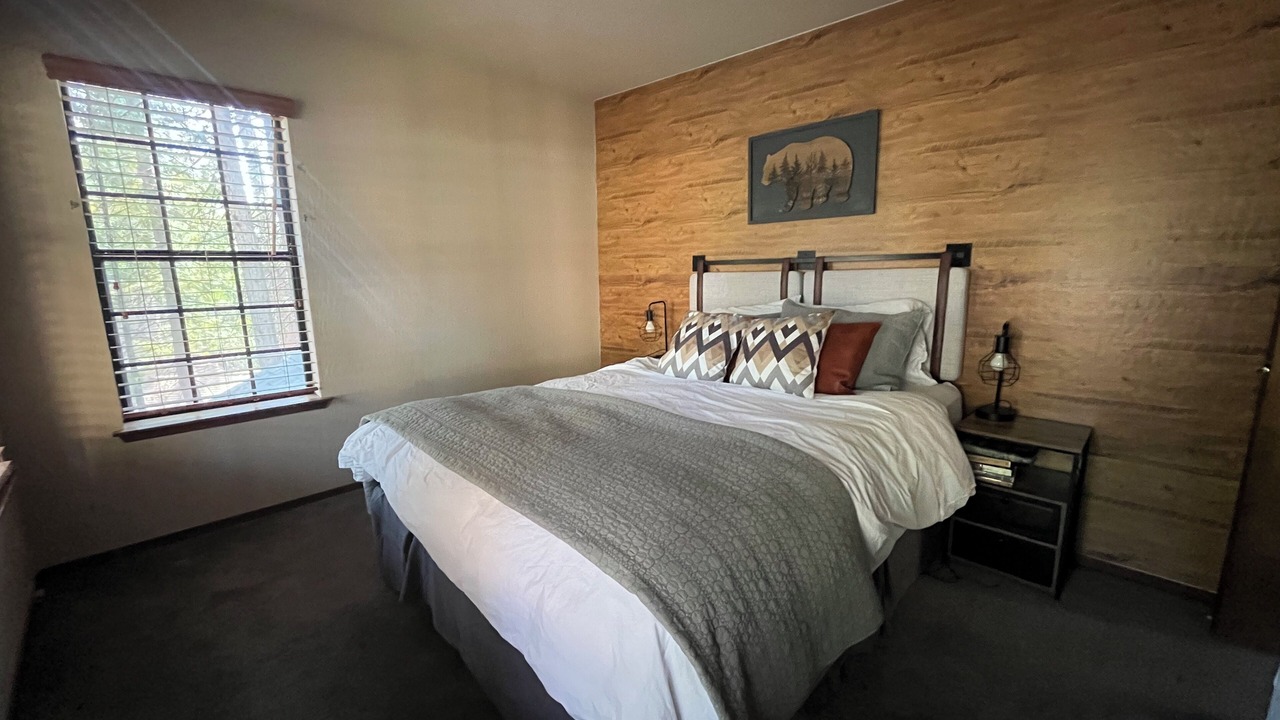 Photo of Bedroom in Phoenix Lake-Cedar Ridge