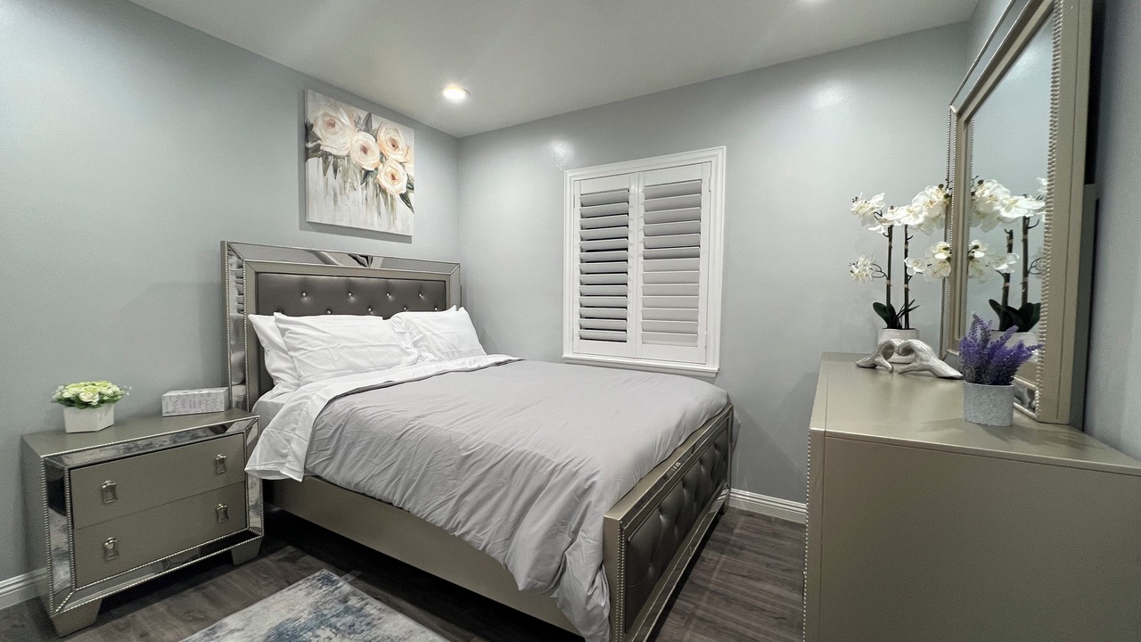 Photo of Bedroom in Midway City