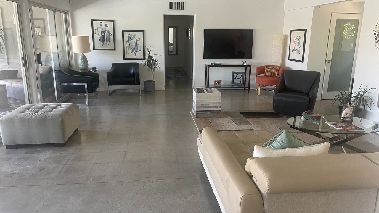Photo of Livingroom in Tahquitz River Estates