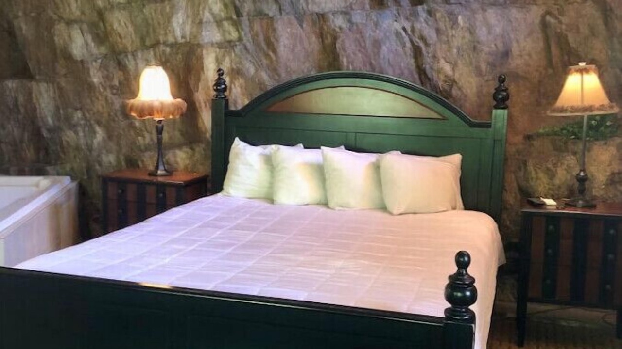 Photo of Bedroom in El Portal