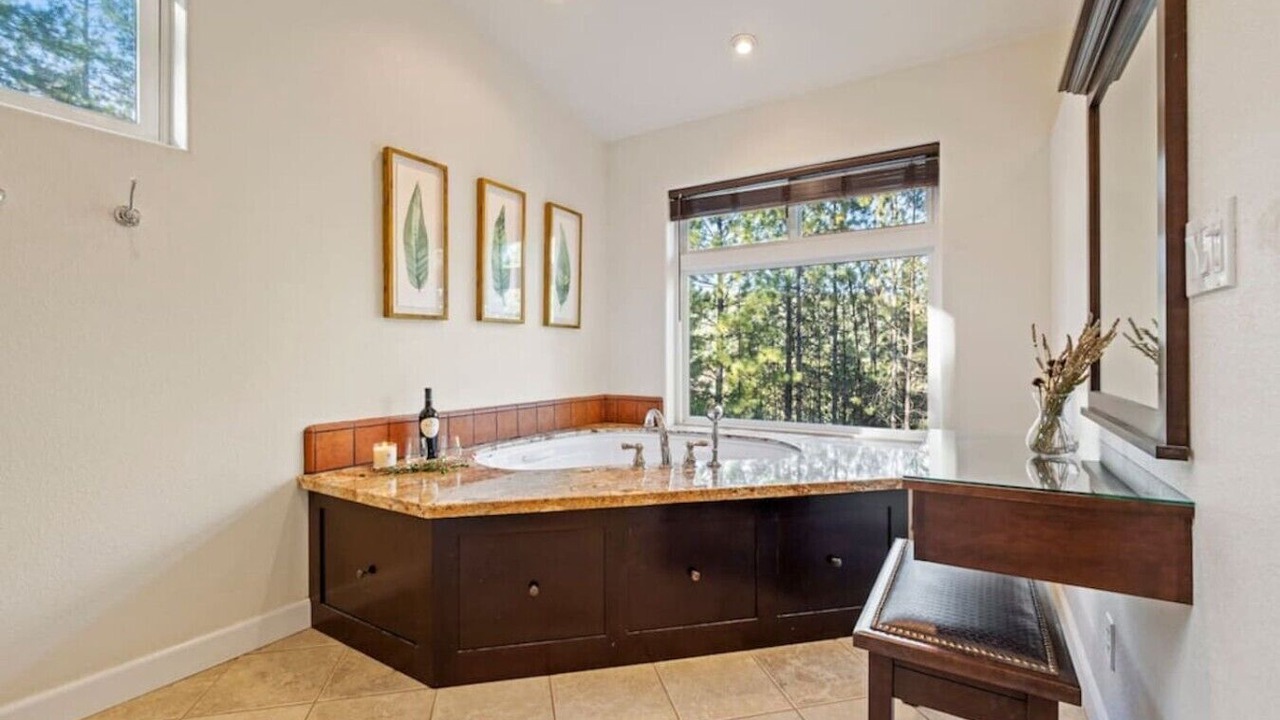 Photo of Bathroom in Coulterville