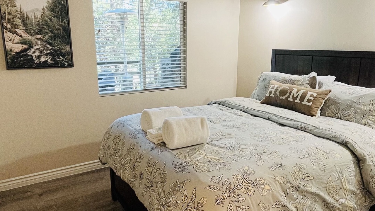 Photo of Bedroom in Twin Peaks