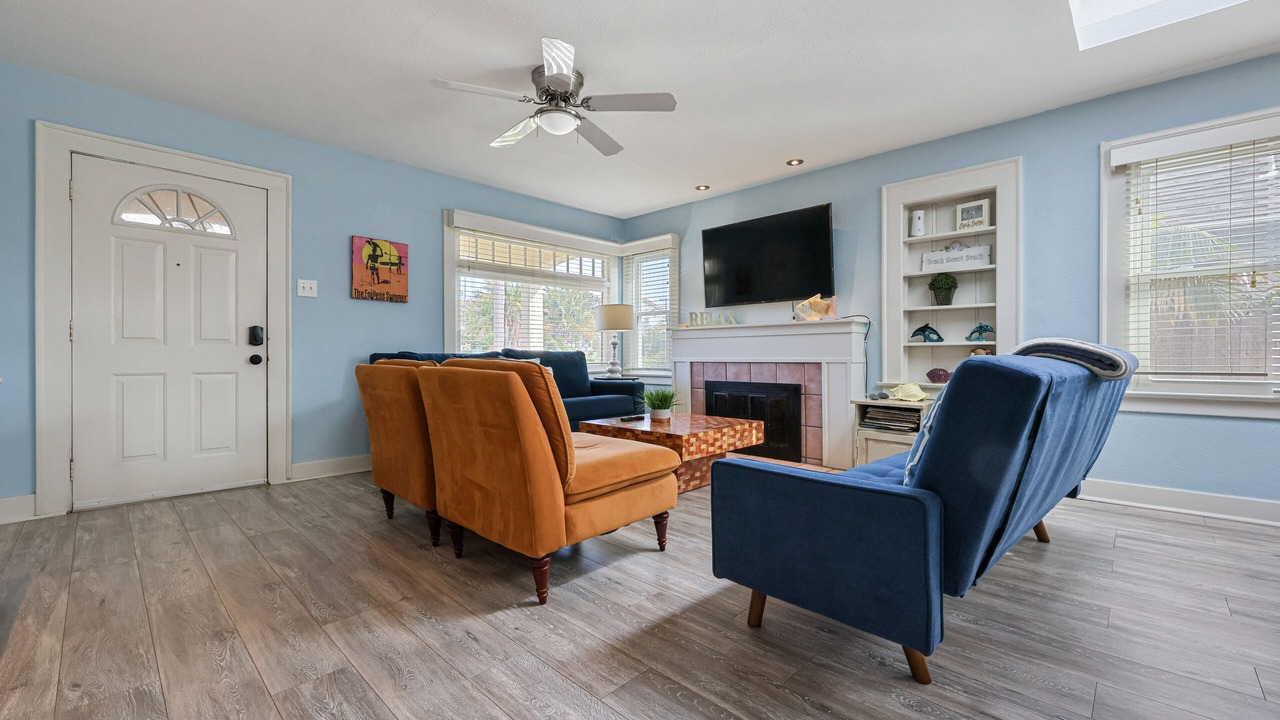 Photo of Livingroom in Townsite