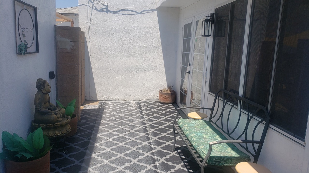 Photo of Patio Balcony in Harbor Gateway North