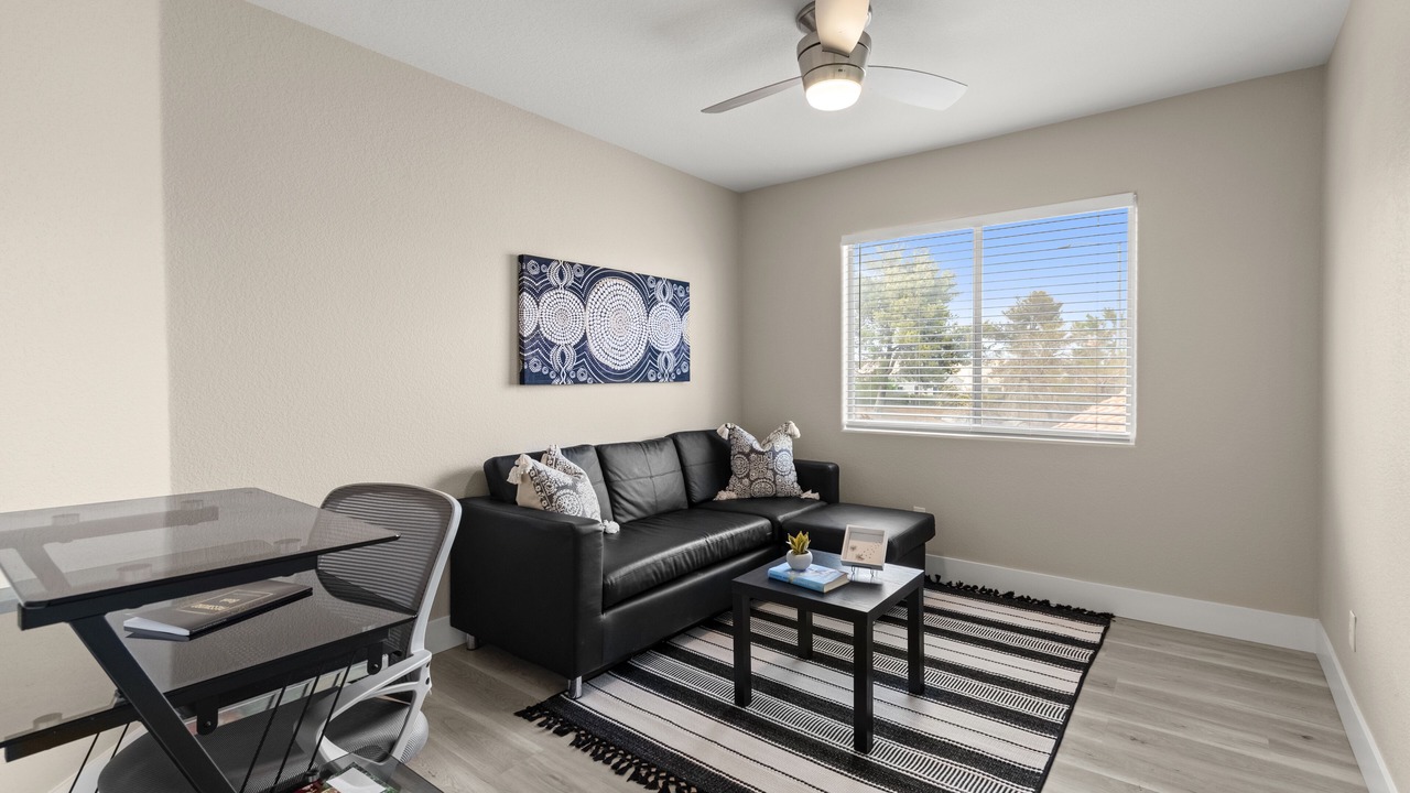Photo of Livingroom in Spring Valley