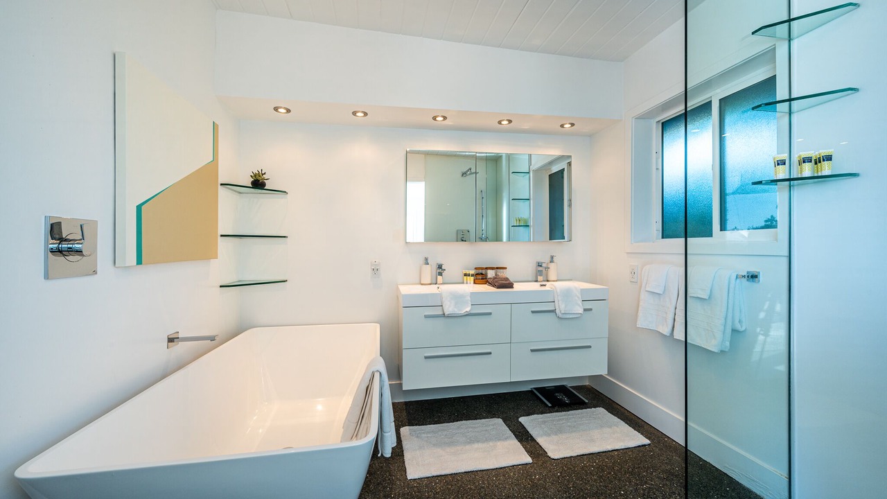 Photo of Bathroom in Chino Canyon